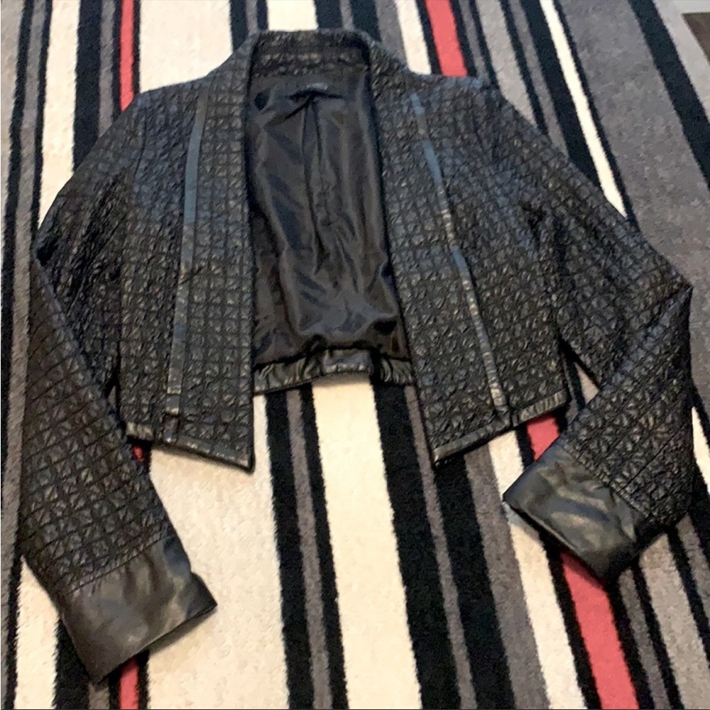 Crop Guess Leather Jacket S-40